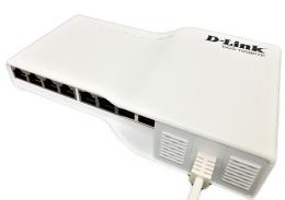 D-Link(ディーリンク) DGS-1008PTP/A2 DGS-1008PTP PoE+対応(最大40W給電)タップ型ギガビットアンマネージドスイッチ、10/100/1000BASE-T×8(PoE+×4)、ループ検知遮断機能搭載、電源内蔵、マグネット、5年保証